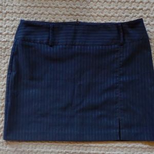 35th and 10th skirt vintage like brand new beautiful! Size 10/11